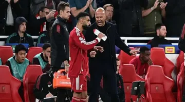 أرني سلوت يرد على أزمة تصفية الحسابات مع محمد صلاح ويكشف خلفيات الخلاف 1